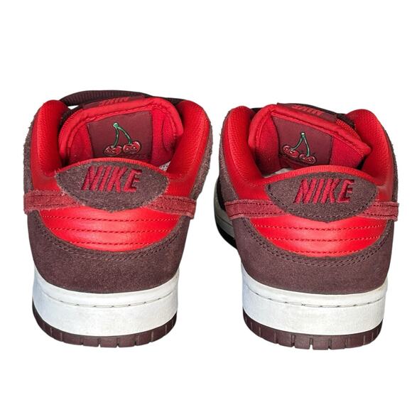 Nike‎ SB Dunk Low Cherry Red Sneakers Mens 6 Womens 7.5 Fruit Pack DM0807-600 main image 4